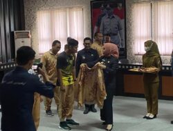 Tubaba Lepas Kontingen Porprov IX Lampung