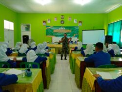 Babinsa Koramil 429-11 Berikan Materi LDKS Siswa SMAN 2 Sekampung