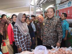 Gubernur Tinjau Pasar Murah Bersubsidi di Kelurahan Sukarame II