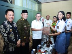 Terpilih Menjadi Anggota Paskibraka Nasional, Dua Siswa Wakil Provinsi Lampung Diterima Sekdaprov Lampung