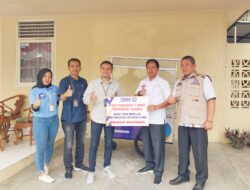 Kwarcab Pramuka Lampung Barat Terima Bantuan Grobak YBM BRI