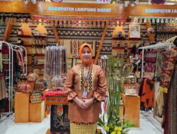Ketua Dekranasda Lampung Barat Hadiri Pameran Kriyanusa 2023