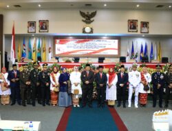 Gubernur Arinal Djunaidi Mengikuti Rapat Paripurna Istimewa DPRD Provinsi Lampung, Mendengarkan Pidato Kenegaraan Presiden RI