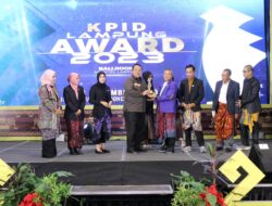 Gubernur Arinal Djunaidi Raih Penghargaan Kategori Pemerintah Daerah Peduli Penyiaran dari KPID Provinsi Lampung
