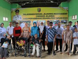Ketua Umum PKDL, Serahkan Bantuan Sosial Bagi Penyandang Disabilitas di Kabupaten Tulang Bawang