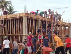 Warga Rejosari Pringsewu Antusias Bergotong Royong Pembangunan TPQ AR-RAHMAN