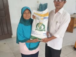 Pekon Bumiarum Salurkan Beras Bantuan ke 551 KPM