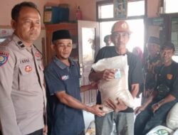 Bertahap, Pekon Sumber Bandung Bagikan Bantuan Beras