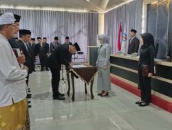 Bupati Ayu Assalasiyah melakukan resuffle Jabatan Pejabat Pimpinan Tinggi