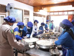 Hindari Keracunan Makanan, Ketua SPPG Polres Way Kanan Lakukan Pemeriksaan Kualitas dan Keamanan Makanan Secara Berkala