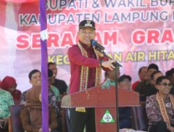 2026 Bupati Parosil Akan Gratiskan Tiga Stel Seragam Sekolah