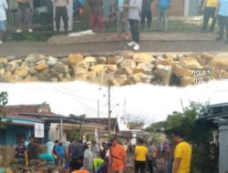 Sekda Way Kanan Hadiri Gotong Royong Perbaikan Jalan di Kelurahan Kasui Pasar