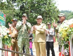 Kunker Pangdam XXI/Radin Intan Disambut Bupati Tanggamus , Sekaligus Resmikan Jembatan Gantung Way Umbar 