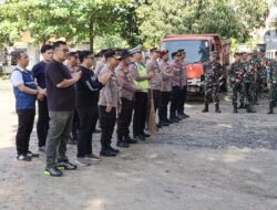 TNI, Polri dan Pemkab Way Kanan Kompak Bersihkan Sampah Di Pasar Km2 Blambangan Umpu