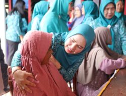 Hari Kartini Ke 147 TP PKK Lampung Barat Menggelar Bhakti Sosial