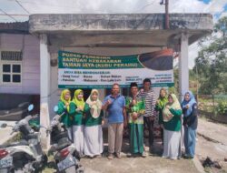 UPZIS LAZISNU Balik Bukit Salurkan Bantuan Korban Kebakaran Kubu Perahu