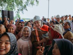 Warga Transmigran di Tulang Bawang Ucapkan Syukur atas Perbaikan Ruas Jalan Gedong Aji–Umbul Mesir: Terima Kasih Pak Gubernur Mirza dan Ibu Wagub Jihan Nurlela