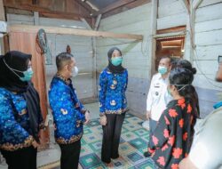Tinjau Langsung Rumah Penyintas TBC di Tulang Bawang, Wagub Jihan Nurlela Berharap Renovasi melalui Program Bantuan BSPS dapat Mewujudkan Hunian yang Layak dan Sehat