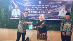 Asisten II Dr. Arie Anthony Hadiri Purna Bakti Camat Pakuan Ratu di Sumatera Selatan