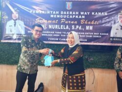 Asisten II Dr. Arie Anthony Hadiri Purna Bakti Camat Pakuan Ratu di Sumatera Selatan