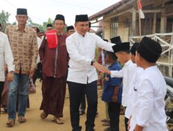 65 Kepala Keluarga Pekon Suka Makmur Nikmati Listrik