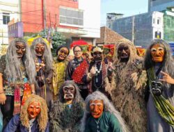 Mengusung Tema Pesona Bumi Sekala Bekhak, Lampung Barat Juara Karnaval 2026