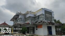 Teguran PUPR Diduga Tak Digubris, Proyek Kantor Camat Pesisir Tengah Terancam Gagal